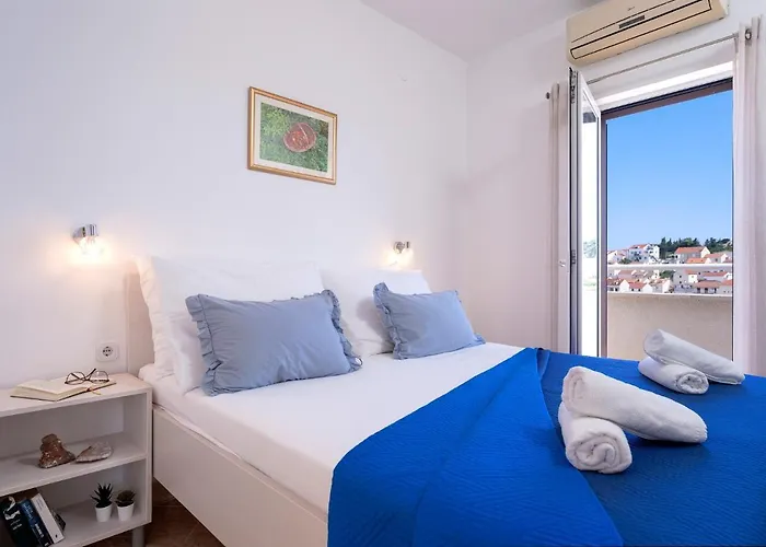 Apartments \